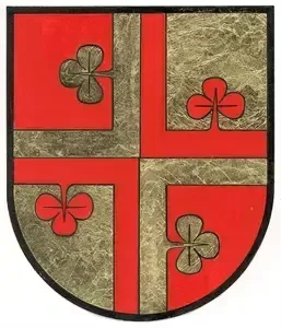 Ein heraldischer Schild mit einem roten Kreuz, das ihn in vier Abschnitte teilt. Jeder Abschnitt zeigt ein rotes vierblättriges Kleeblatt auf goldenem Hintergrund.