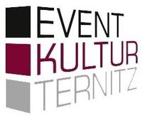 Das Logo für Event Kultur Ternitz zeigt ein modernes Design mit einer Kombination aus schwarzen, roten und grauen Farben. Der Text ist fett und zentriert.