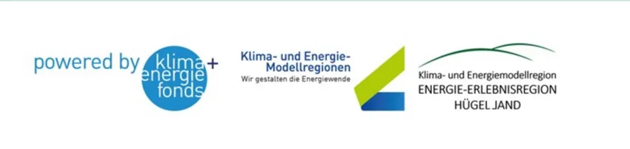 Logo, Text
