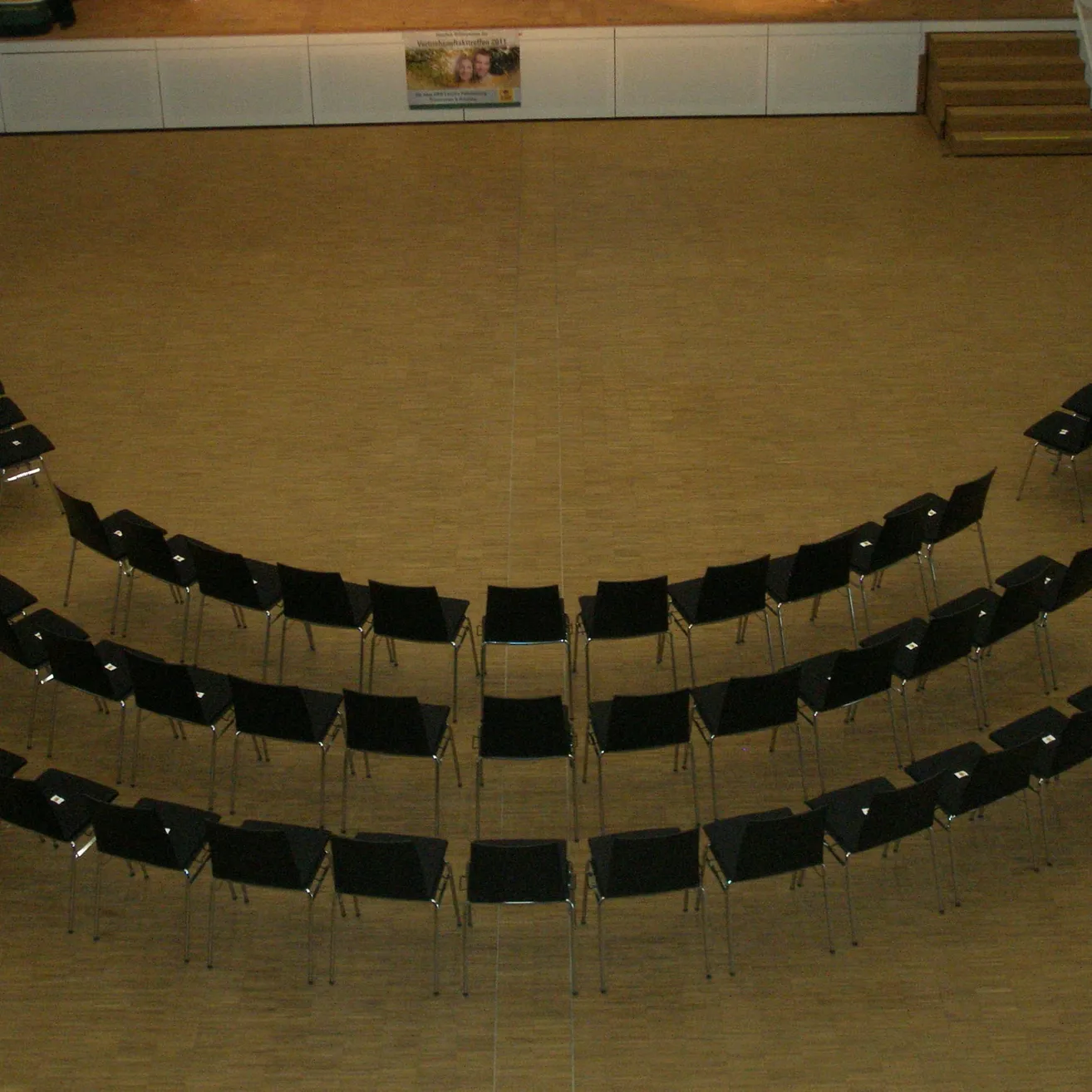 People, School, Classroom, Indoors, Crowd, Lecture, Hall, Theater, Auditorium, Lecture Hall