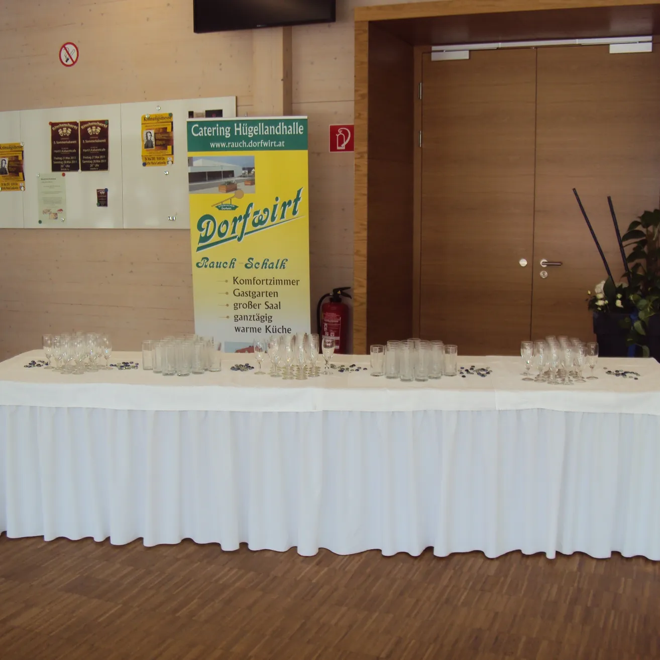 Wood, Floor, Flooring, Tablecloth, Flower, Flower Arrangement, Interior Design, Hardwood, Table, Reception