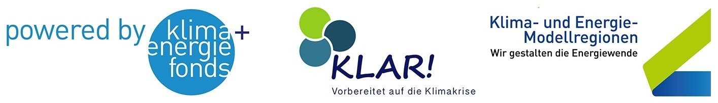 Logo, Text