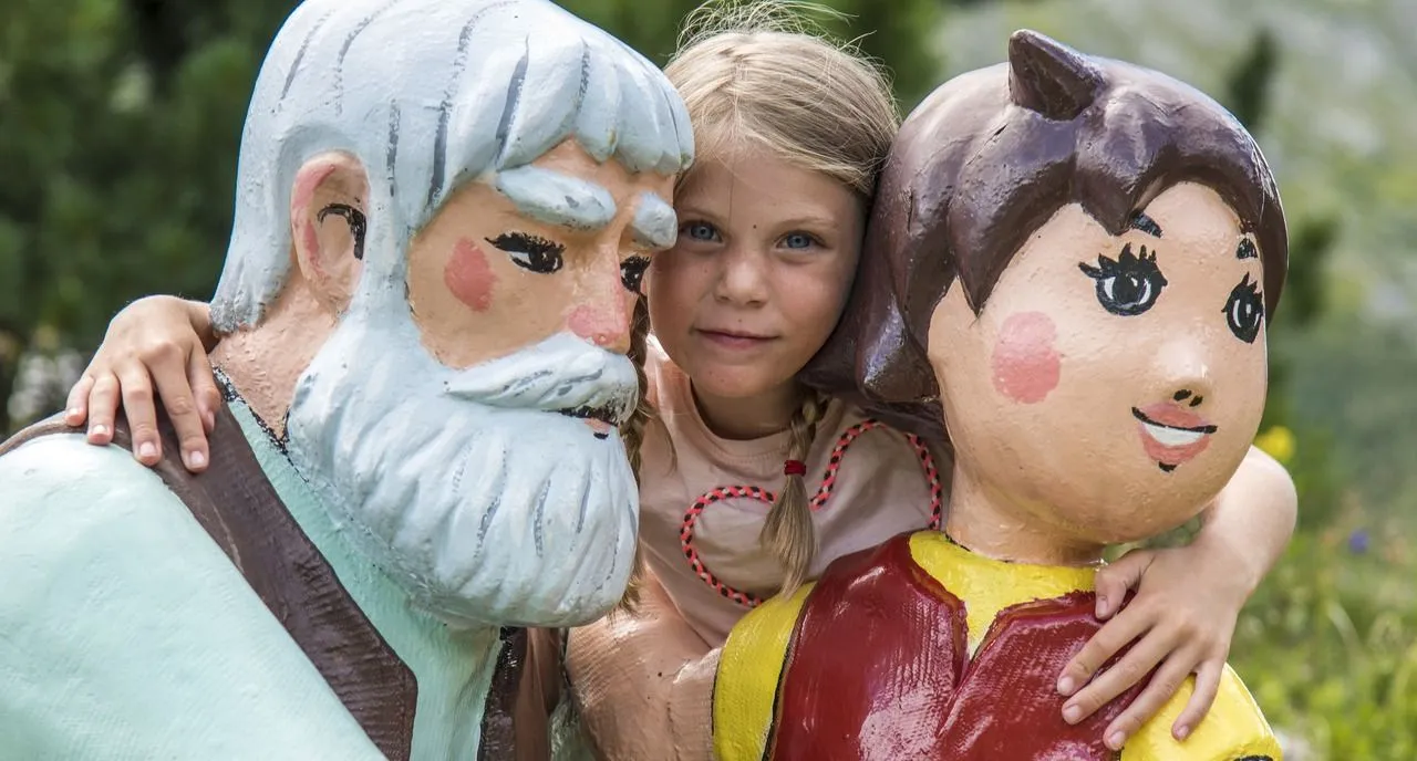 Adult, Female, Person, Woman, Head, Face, Child, Girl, People