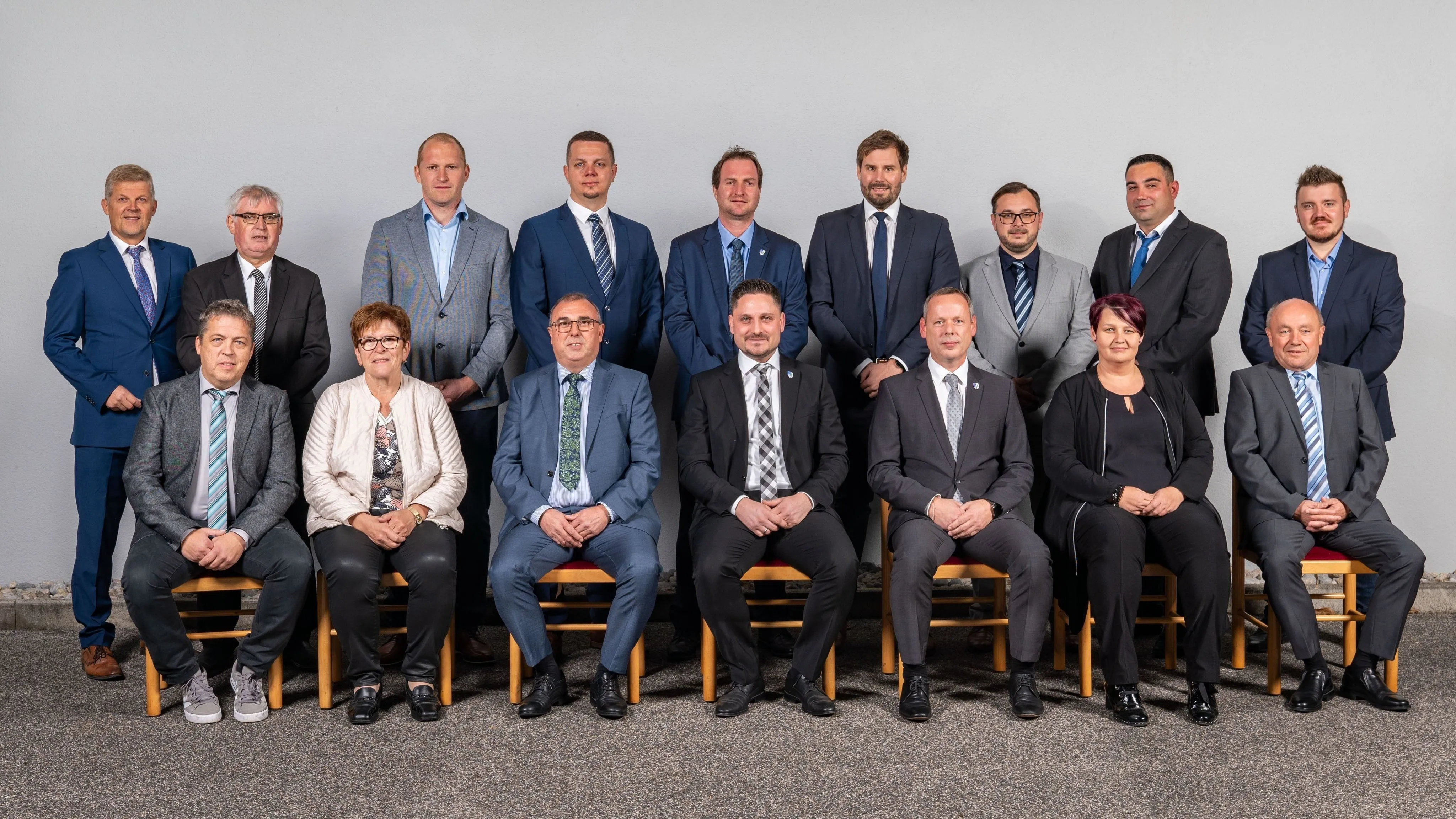 Groupshot, Person, People, Suit, Adult, Male, Man, Female, Woman, Shoe
