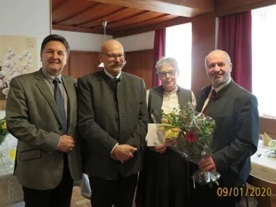 Flower, Flower Arrangement, Flower Bouquet, Blazer, Coat, Jacket, Suit, People, Person, Potted Plant