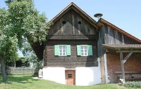 Outdoors, Shelter, Cottage, House, Housing, Countryside, Hut, Nature, Interior Design, Villa