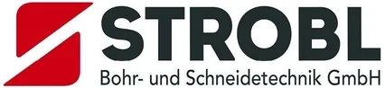 Das Logo von STROBl zeigt ein rotes Dreieck mit einer weißen Diagonallinie. Der Text STROBl ist in großen schwarzen Buchstaben. Darunter steht in kleineren schwarzen Buchstaben Bohr- und Schneidetechnik GmbH.