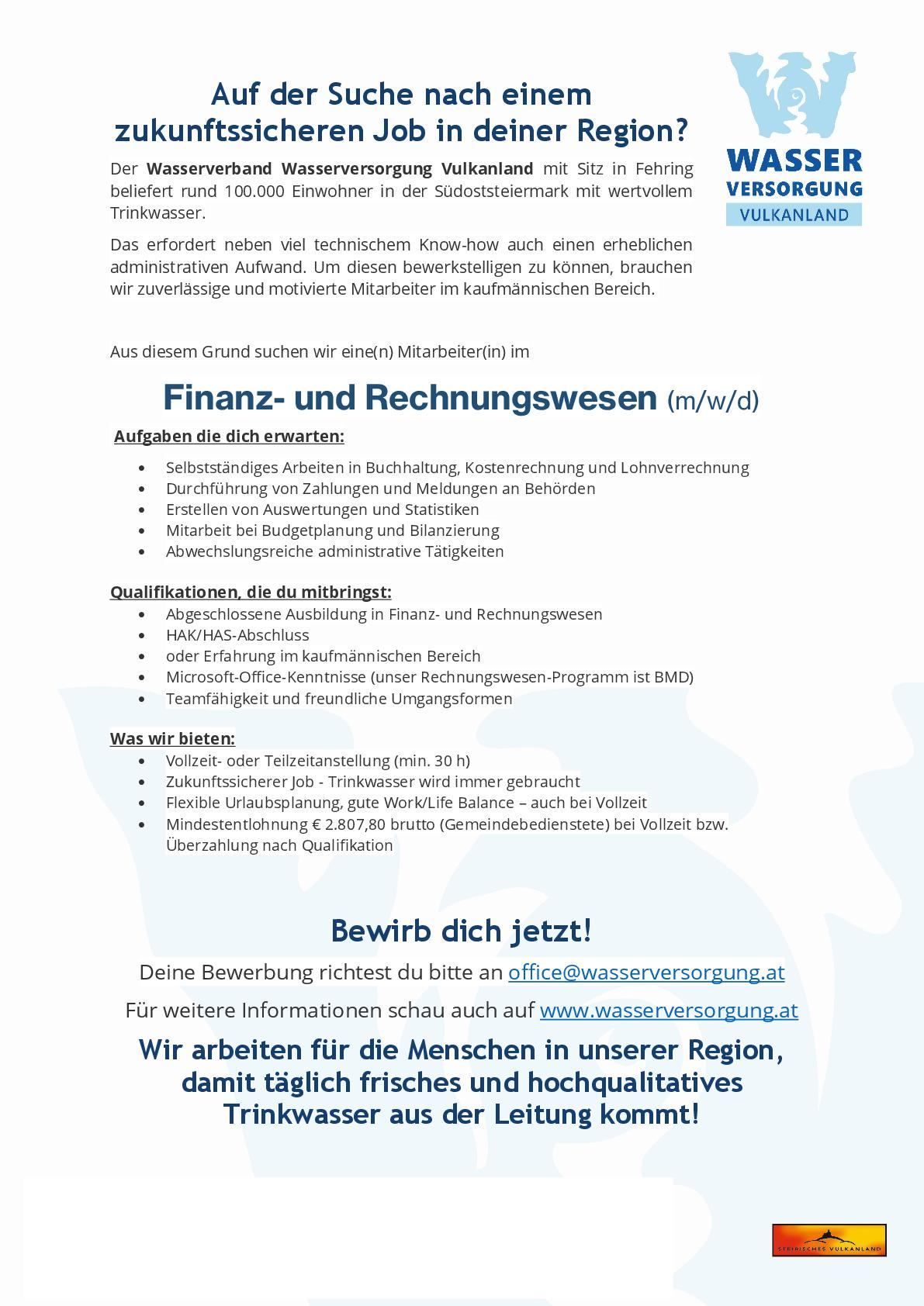 Stellenausschreibung für einen Finanz- und Rechnungswesenfachmann, die Aufgaben wie selbstständige Arbeit in Buchhaltung, Kostenrechnung und Lohnabrechnung hervorhebt. Die Position erfordert eine abgeschlossene Ausbildung im Finanz- und Rechnungswesen, Kenntnisse in Microsoft Office und Teamfähigkeit. Vorteile umfassen einen sicheren Arbeitsplatz, flexible Arbeitszeiten und ein wettbewerbsfähiges Gehalt.