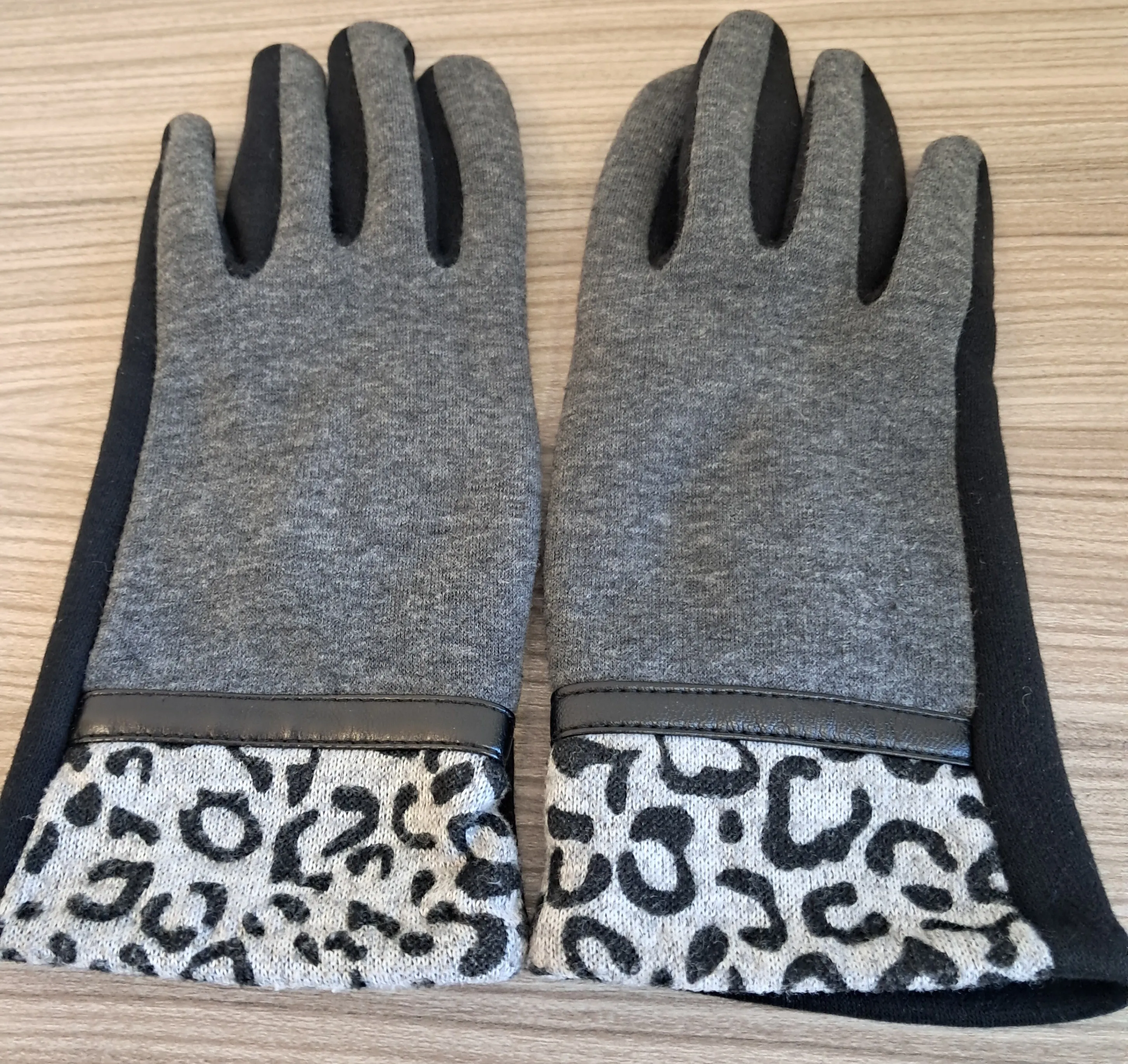 Clothing, Glove, Fleece, Knitwear