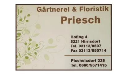 Visitenkarte für Garnerei & Floristik Priesch mit Adressen und Telefonnummern für Hofing und Pischelsdorf. Grün- und beigefarbenes Design.