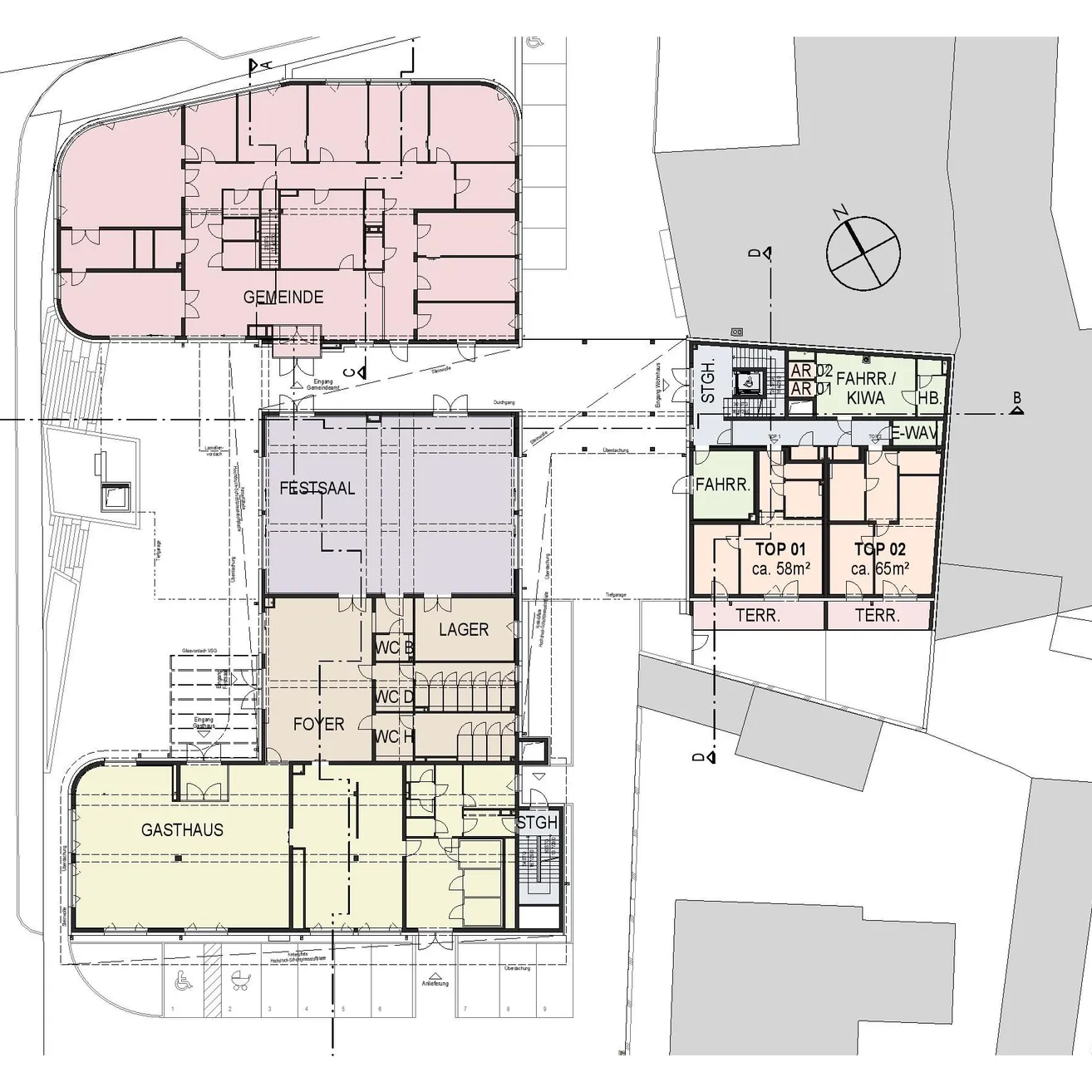 Der architektonische Plan zeigt ein dreistöckiges Gebäudelayout mit beschrifteten Räumen wie 'GEMEINDE', 'FESTSAAL' und 'GASTHAUS'. Das oberste Stockwerk hat 'AR02', 'FAHRR' und 'TOP 01'. Das mittlere Stockwerk enthält 'Lager' und 'WC'. Das Erdgeschoss umfasst 'TER' und 'STG'. Abmessungen und Raumflächen sind angegeben.