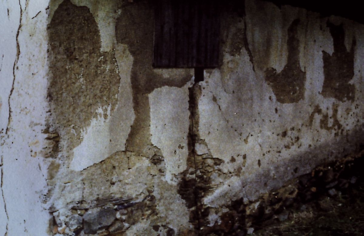 Bild enthält, Architecture, Building, Wall, Home Damage