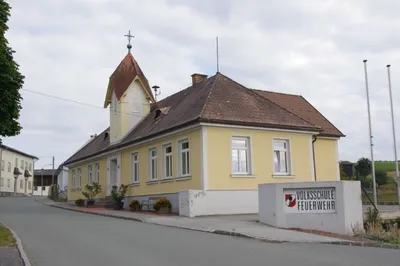 City, Plant, Building, Monastery, Street, Housing, House, Suburb, Bench, Neighborhood