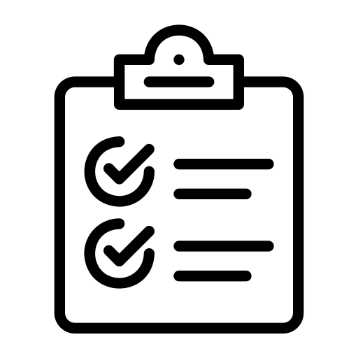 Ein Schwarz-Weiß-Bild einer Person, die vor einer Wand mit weißem Hintergrund steht.