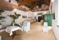Indoors, Reception Room, Waiting Room, Housing, Villa, Dining Table, Table, Living Room, Floor, Ceiling Fan