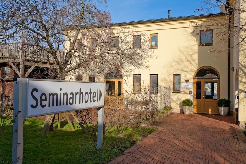 Bild enthält, Architecture, Building, House, Housing, Villa, City, Plant, Outdoors