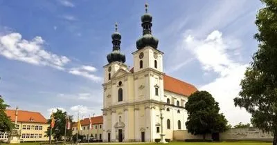 Architecture, Building, Cathedral, Church, Clock Tower, Tower, Bell Tower, Grass, Plant, City