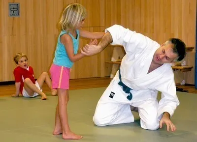Adult, Male, Man, Person, Boy, Child, Female, Girl, Shorts, Judo