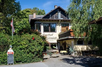 Cottage, House, Housing, Hotel, City, Person, Villa, Plant, Resort, Outdoors