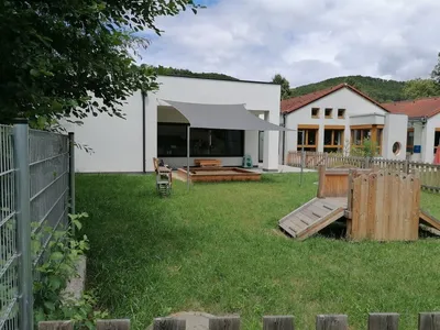 Backyard, Nature, Outdoors, Yard, Housing, Villa, Interior Design, Grass, Shelter, Lawn