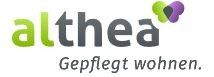 Das Althea-Logo zeigt ein stilisiertes 'a' mit einem grünen Blatt und einer violetten Blume, begleitet von dem Slogan 'Gepfleget wohnen' in einer kursiven Schrift.