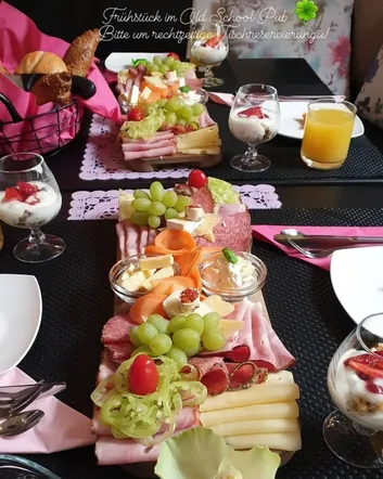 Brunch, Food