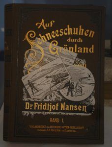 Bild enthält, Book, Publication, Advertisement, Poster, Blackboard