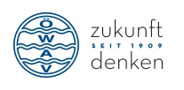 Das Zukunft Denken Logo zeigt einen blauen Kreis mit wellenförmigen Linien und den Buchstaben 'ÖWAV' in der Mitte, begleitet von dem Text 'zukunft denken seit 1909' darunter.