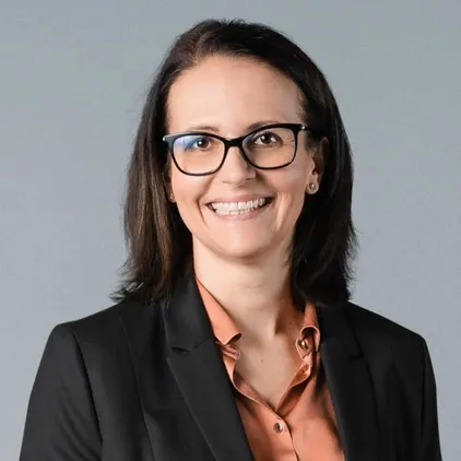 Head, Person, Face, Smile, Portrait, Adult, Female, Woman, Glasses, Coat
