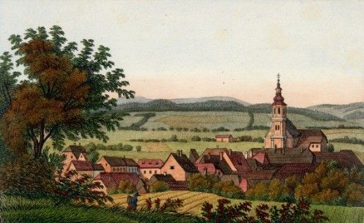 Ein Landschaftsgemälde zeigt ein Dorf mit einer Kirche, umgeben von Feldern und Bäumen. Eine Person arbeitet im Vordergrund.