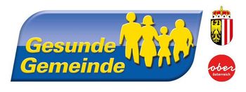 Logo für Gesunde Gemeinde mit blauem Hintergrund, gelben Familienfiguren und dem Text 'Gesunde Gemeinde'. Rechts befindet sich ein roter Kreis mit dem Text 'Oberösterreich'.