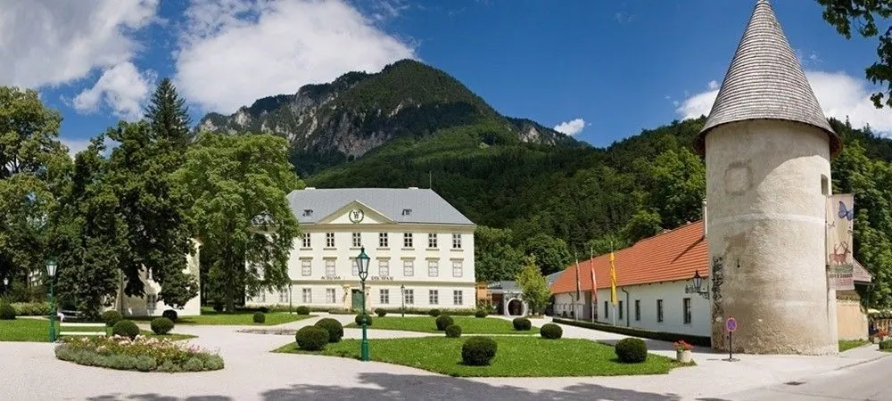 Building, Hotel, Housing, Grass, Plant, Resort, House, Outdoors, Scenery, Villa