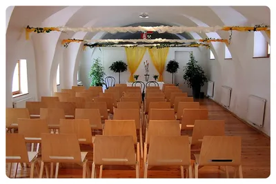 Wood, Floor, Flooring, Indoors, Chair, Building, Plant, Interior Design, Altar, Lamp