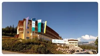 Building, Hotel, Resort, Villa, Convention Center, Shopping Mall, Office Building, City, Photography, Neighborhood