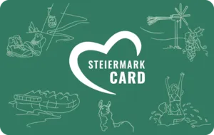 Ein grüner Hintergrund zeigt das 'Steiermark Card' Logo, eine Herzform mit weißem Umriss. Um das Herz herum befinden sich verschiedene Illustrationen, darunter ein Boot, eine Windmühle, Menschen, ein Kamel und eine Figur im Fluss.