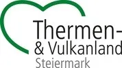 Das Logo für Thermen & Vulkanland Steiermark, mit einem grünen Herz und schwarzem Text.
