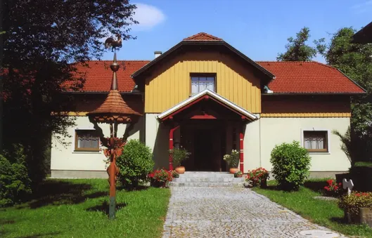Architecture, Building, Housing, Outdoors, House, Driveway, Aerial View, Plant