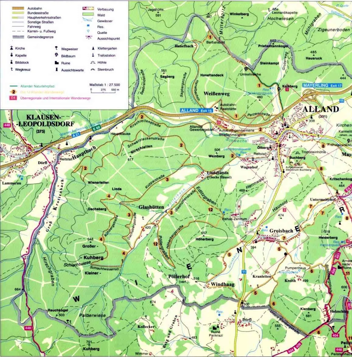 Eine detaillierte Karte von Klausen-Leopoldsdorf, Österreich, zeigt verschiedene Wahrzeichen, Straßen und Geländemerkmale. Die Karte enthält eine Legende mit Symbolen für verschiedene Arten von Straßen, Gebäuden und natürlichen Merkmalen.