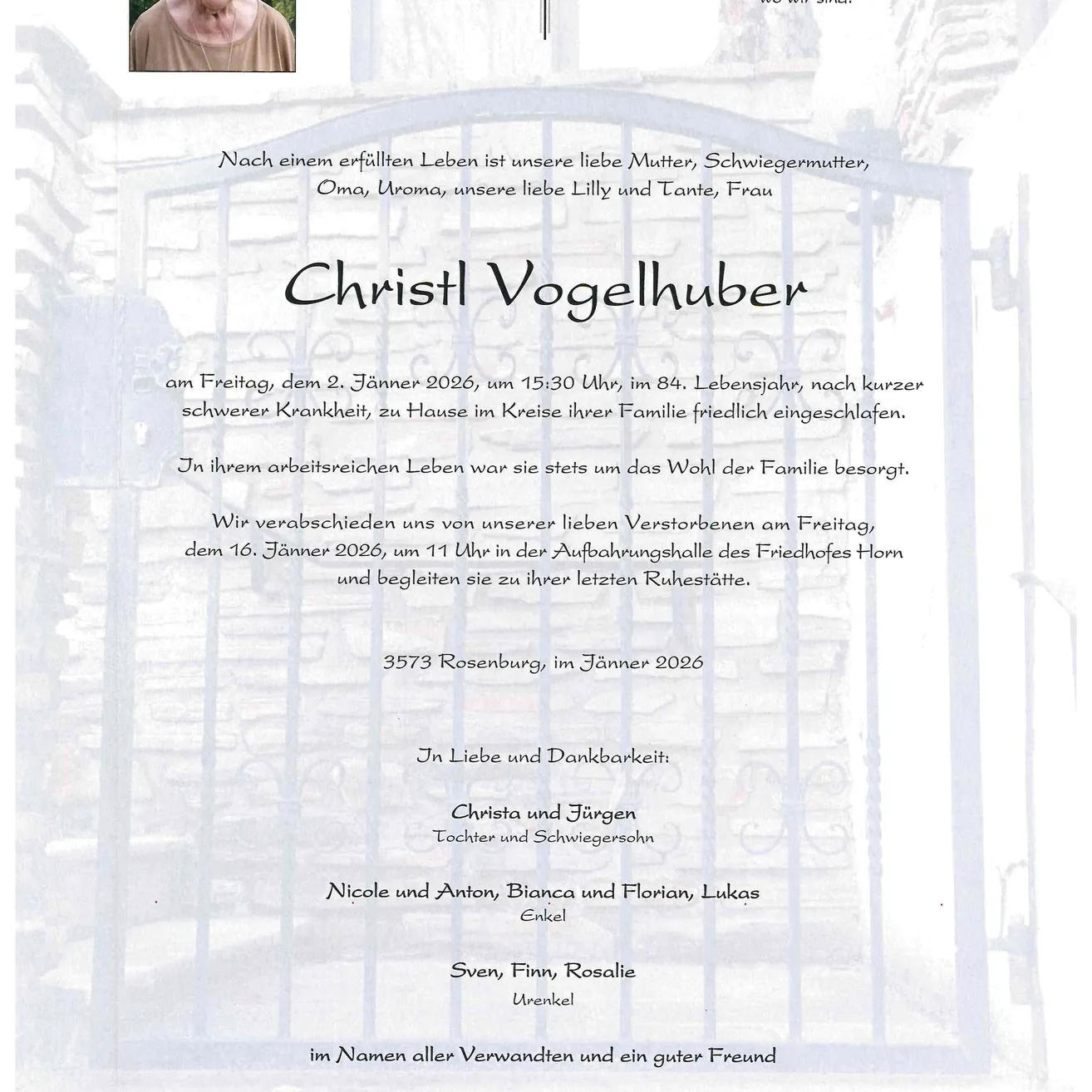Ein Traueranzeige für Christl Vogelhuber, die am 2. Januar 2026 im Alter von 84 Jahren nach kurzer Krankheit verstarb. Familie und Freunde treffen sich am 16. Januar 2026 um 11 Uhr auf dem Friedensfriedhof für den Trauergottesdienst. Hinterbliebene in tiefer Trauer.