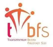 Logo für das Tageszentrum Bezirk Freistadt Süd, mit stilisierten Figuren in Orange und weißem Hintergrund.