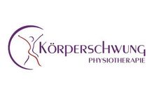 Das Logo für Korperschwuung Physiotherapie zeigt eine stilisierte Figur in Bewegung mit dem Text Korperschwuung in Lila und Physiotherapie in Schwarz.